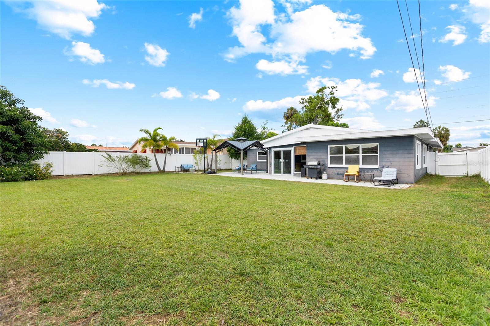 NORTH EAST PARK SHORES - Residential