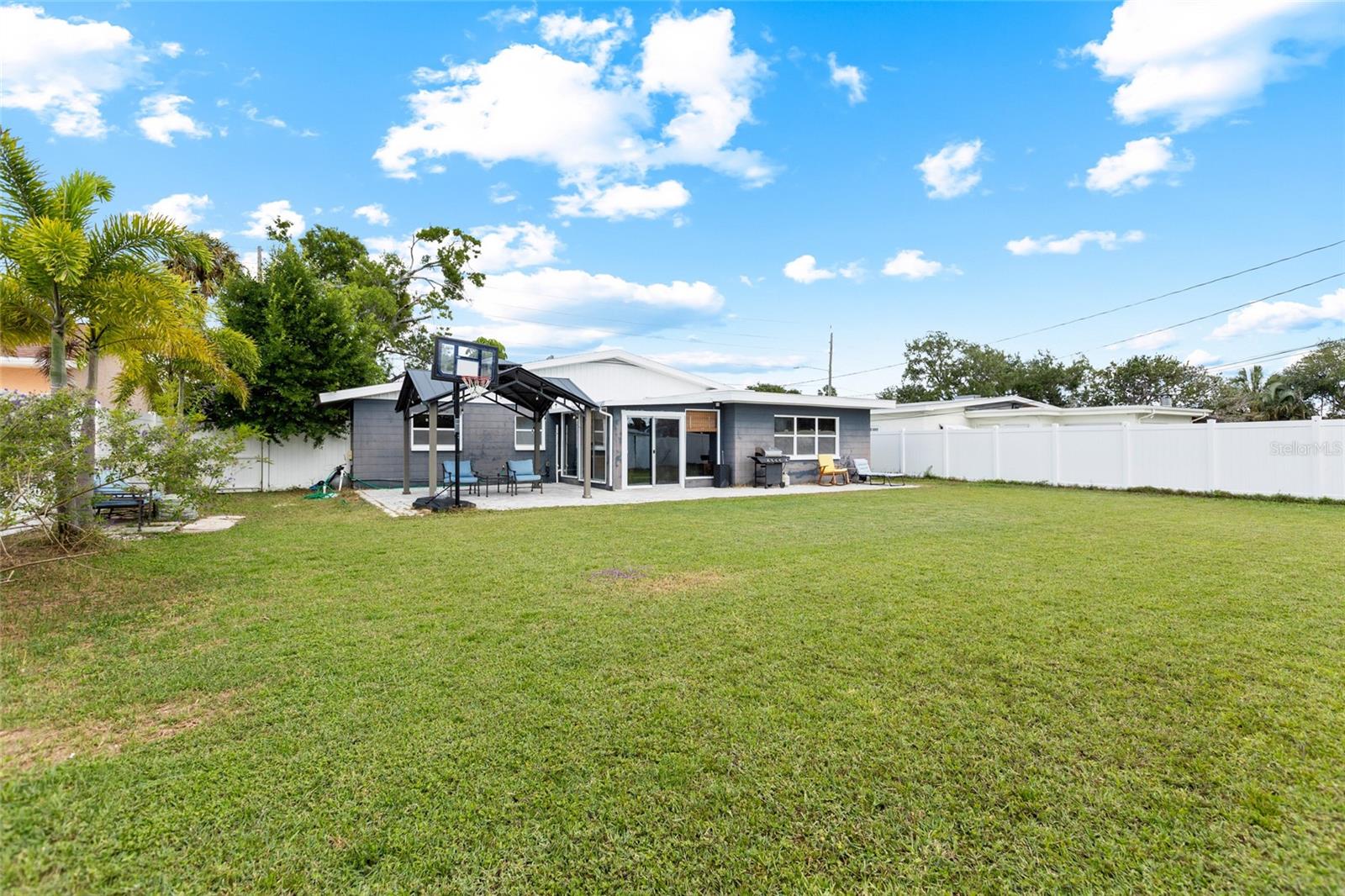 NORTH EAST PARK SHORES - Residential