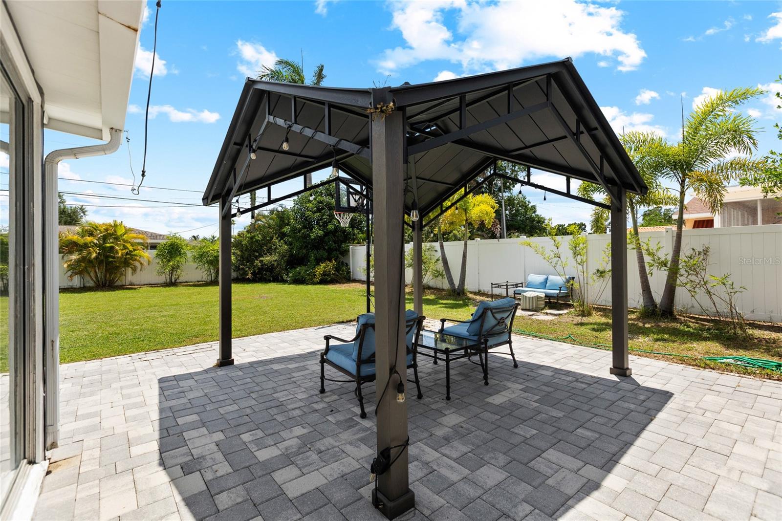NORTH EAST PARK SHORES - Residential