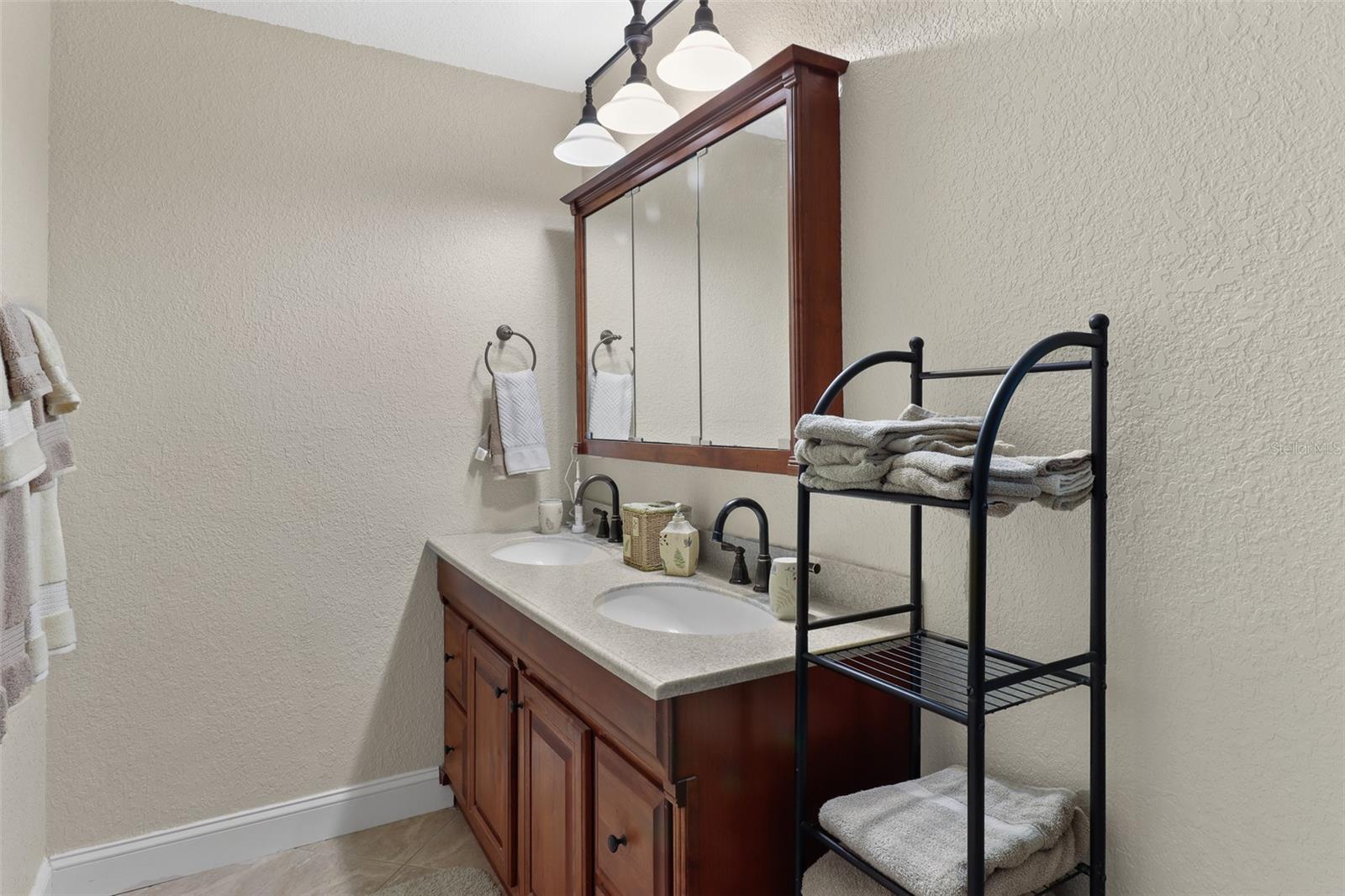 GULF HARBORS WOODLANDS - Residential