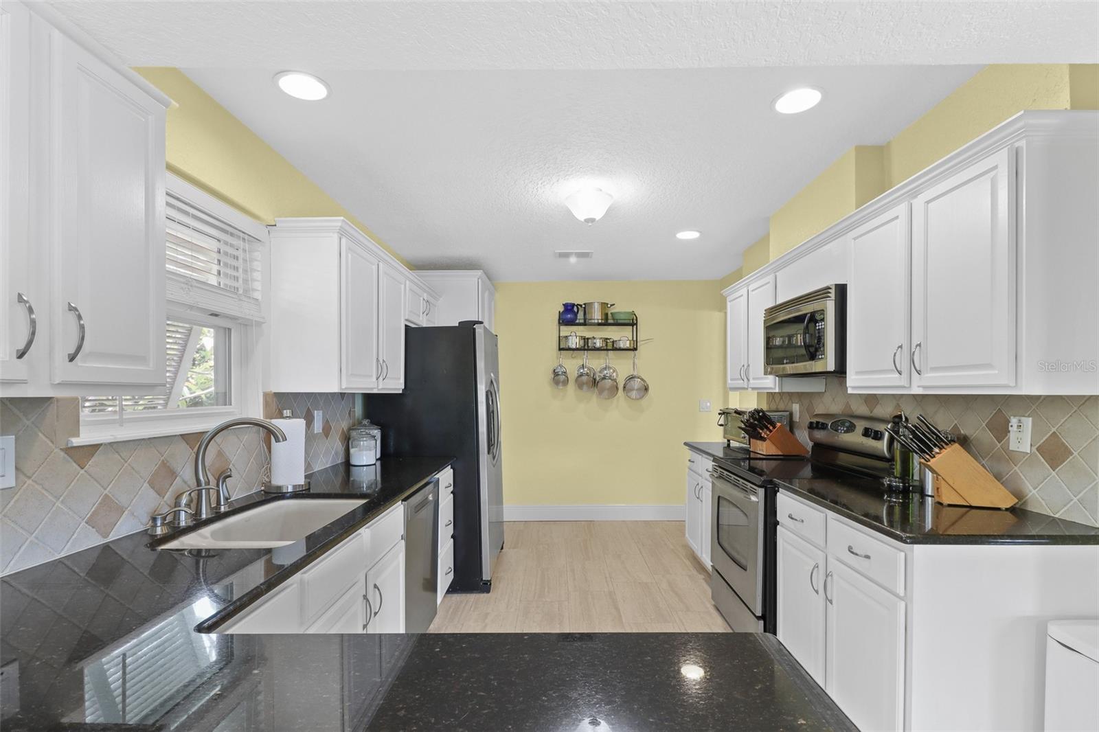 GULF HARBORS WOODLANDS - Residential