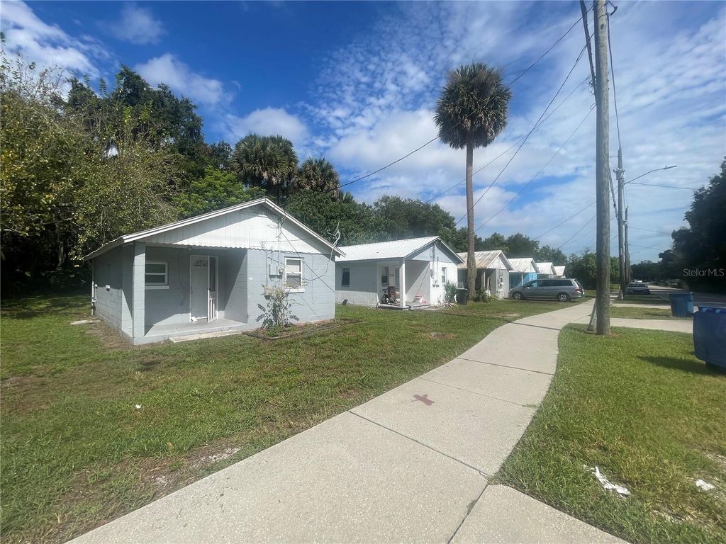 Photo of 1006 S Clara Avenue, Deland, FL 32720 (MLS # V4946167)