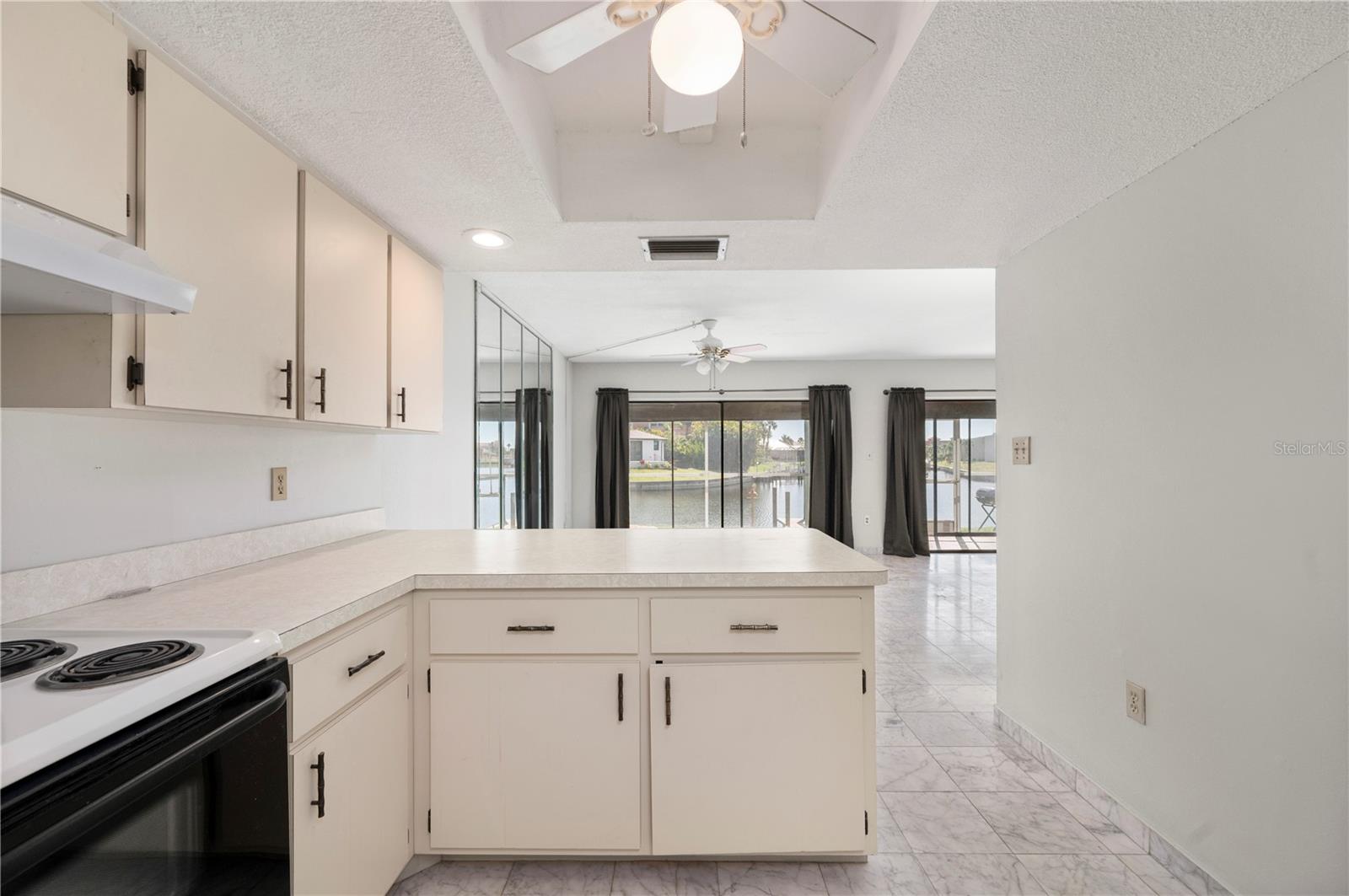 GOLDEN SANDS - Residential