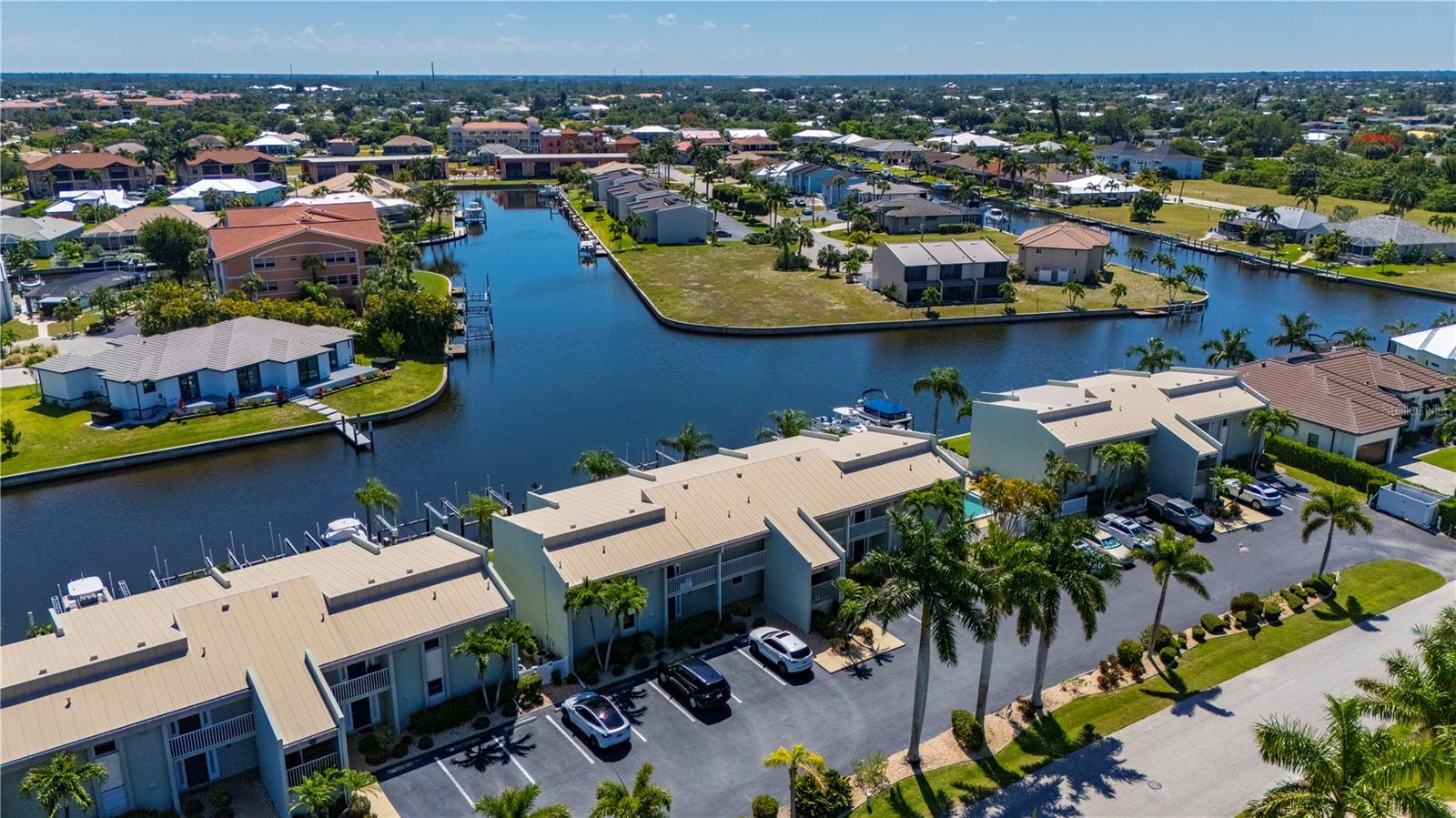GOLDEN SANDS - Residential