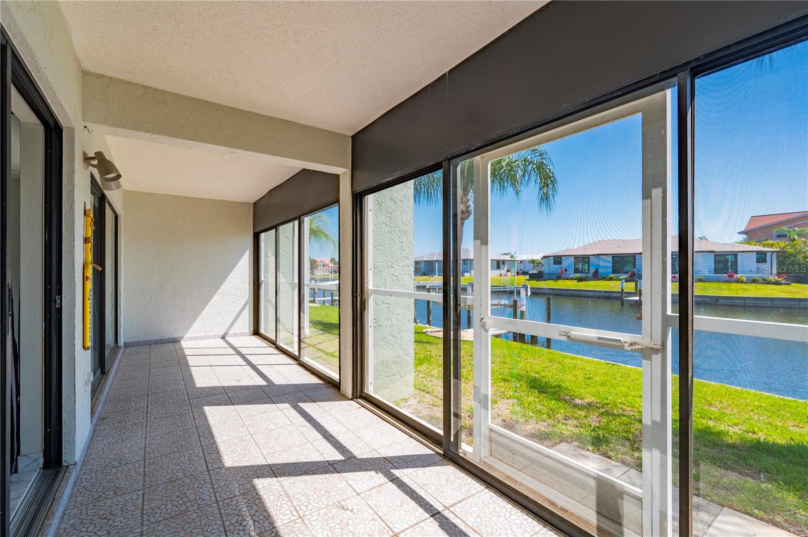 GOLDEN SANDS - Residential