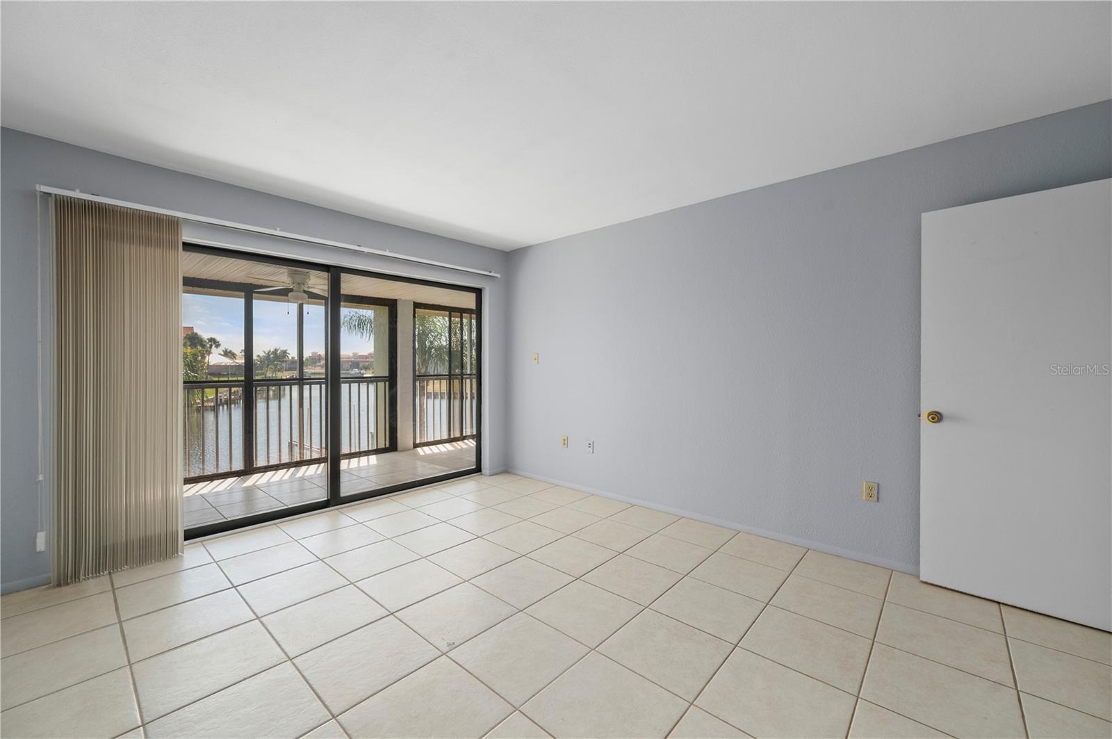 GOLDEN SANDS - Residential