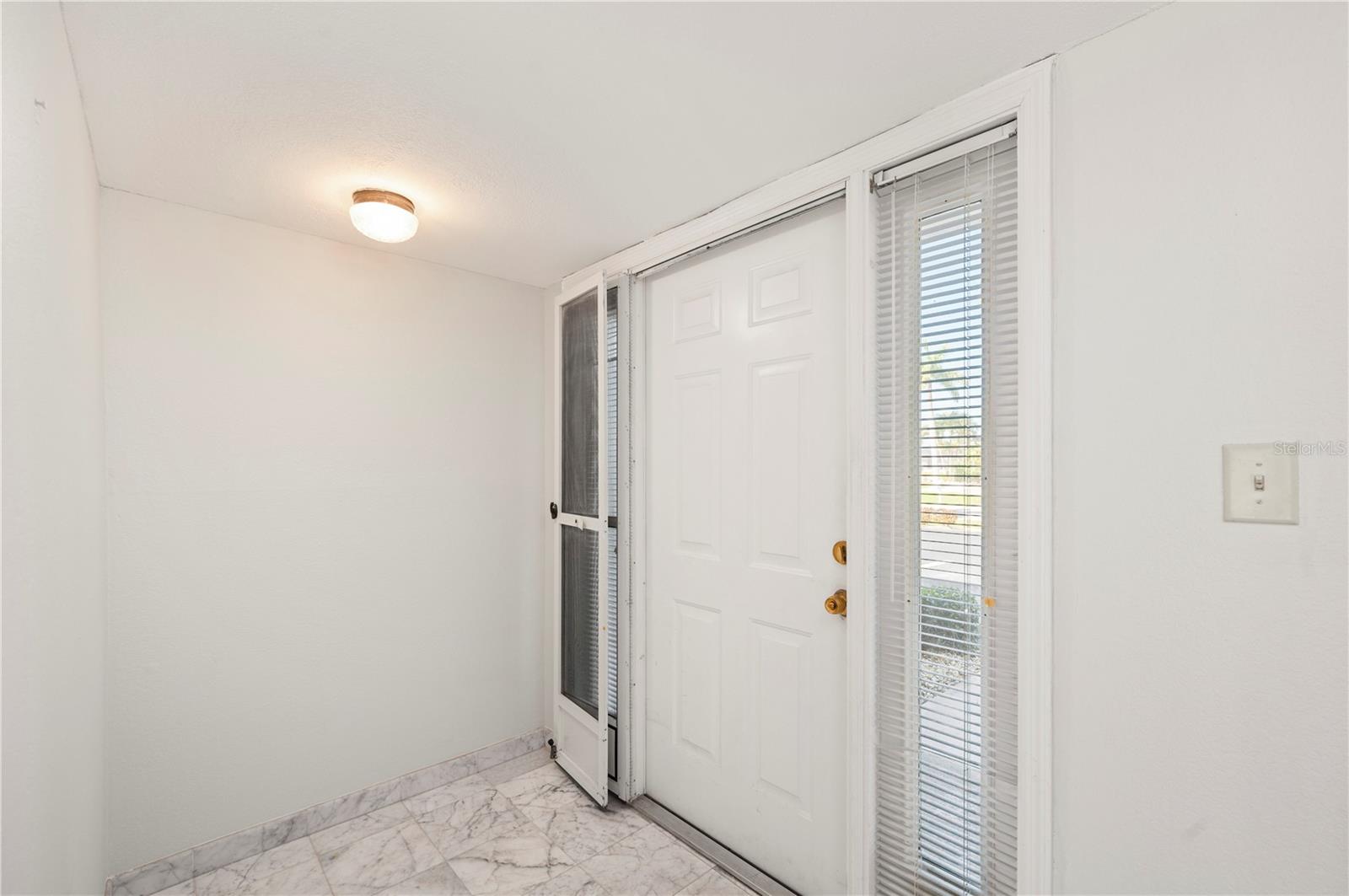GOLDEN SANDS - Residential