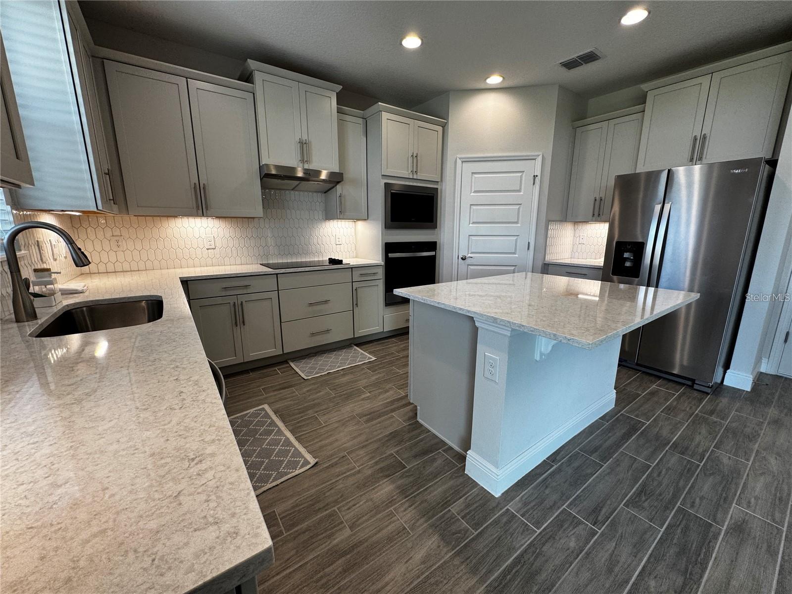 WATERLEIGH PH 4B & 4C - Residential Lease