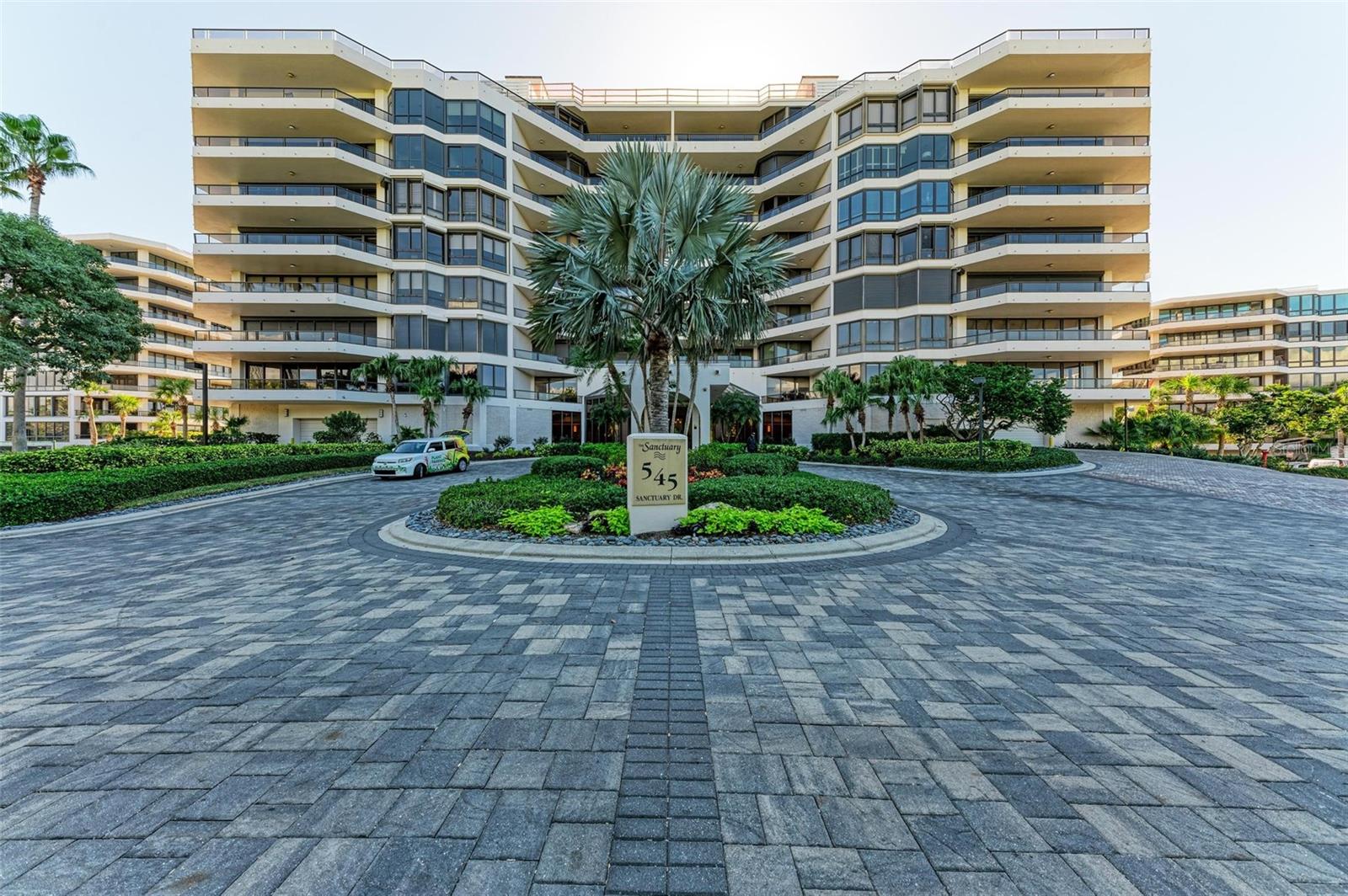 SANCTUARY - Residential