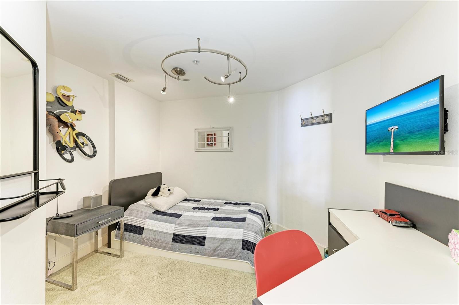 SANCTUARY - Residential