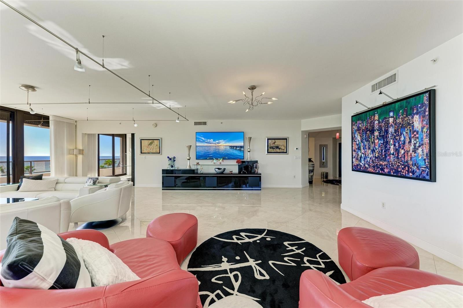 SANCTUARY - Residential