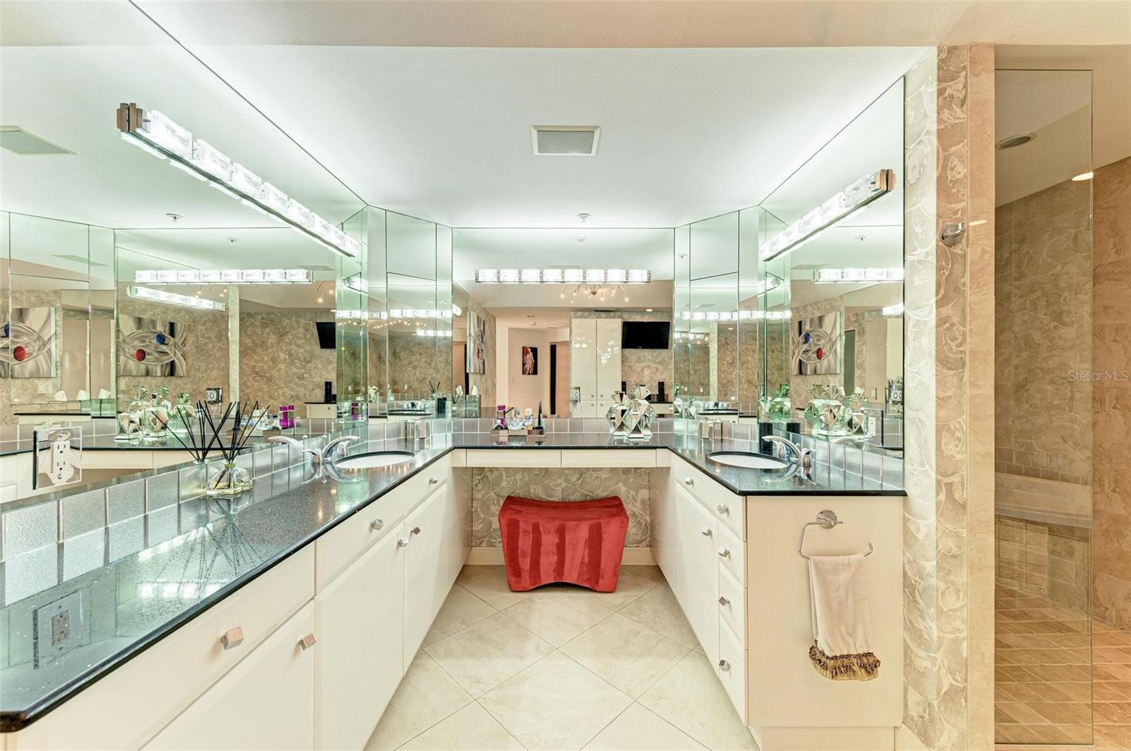 SANCTUARY - Residential