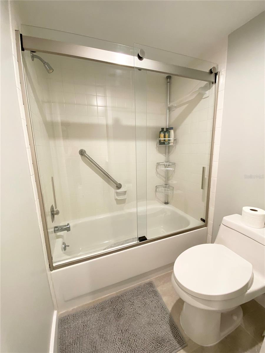 PELICAN COVE XI - Residential Lease