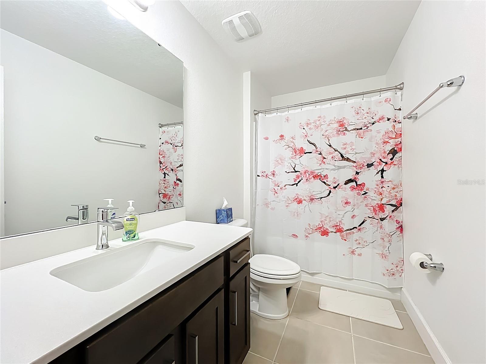 TOWNHOMES AT RIVERS EDGE - Residential