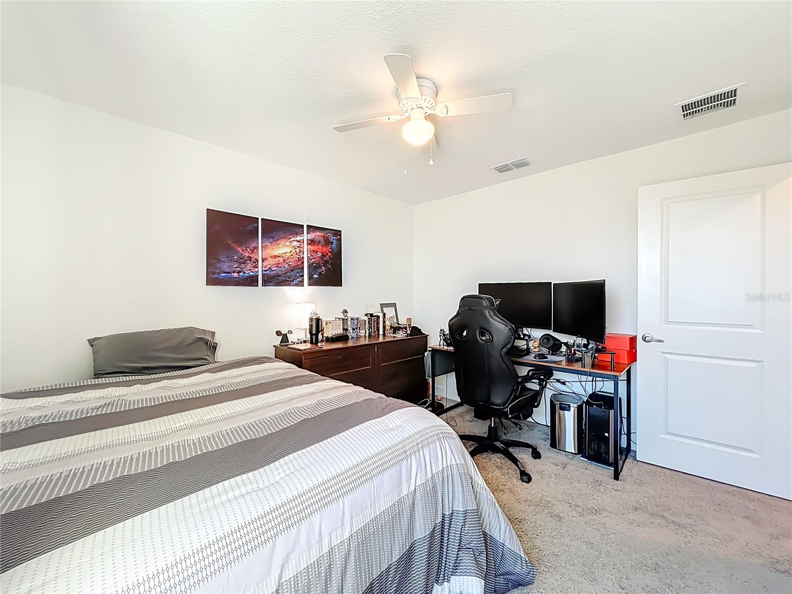 TOWNHOMES AT RIVERS EDGE - Residential