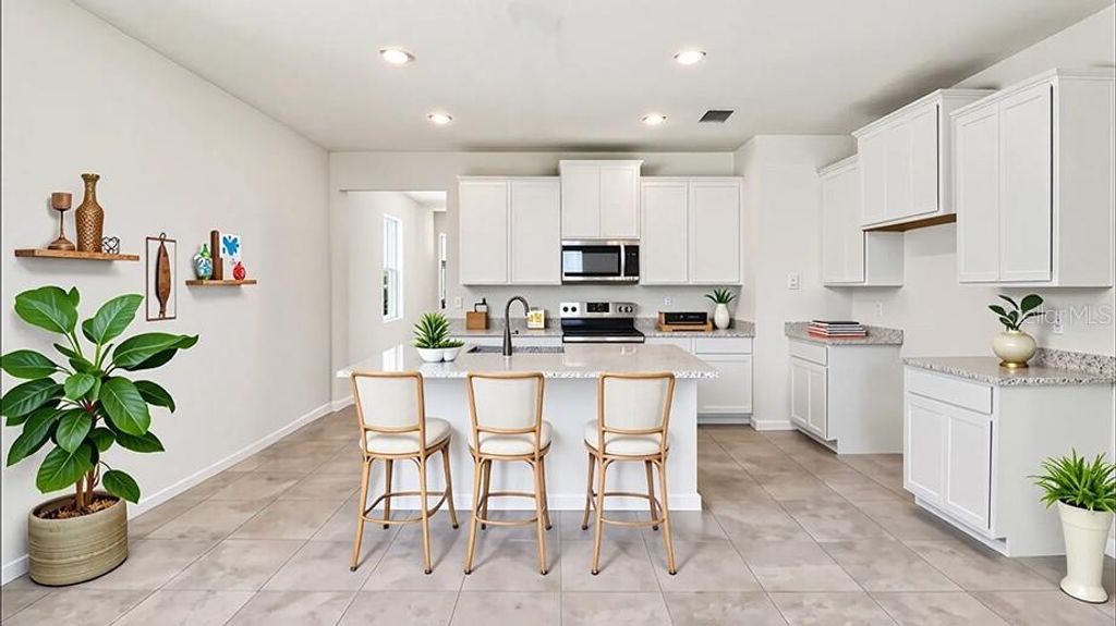 Photo of 4039 NW 44th Circle, Ocala, FL 34482 (MLS # OM718110)