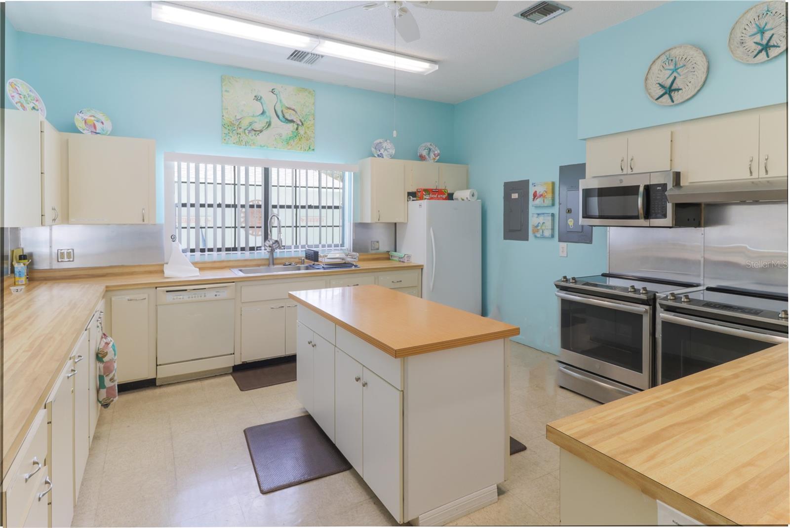 RIDGEWOOD MEADOWS PH II & III - Residential