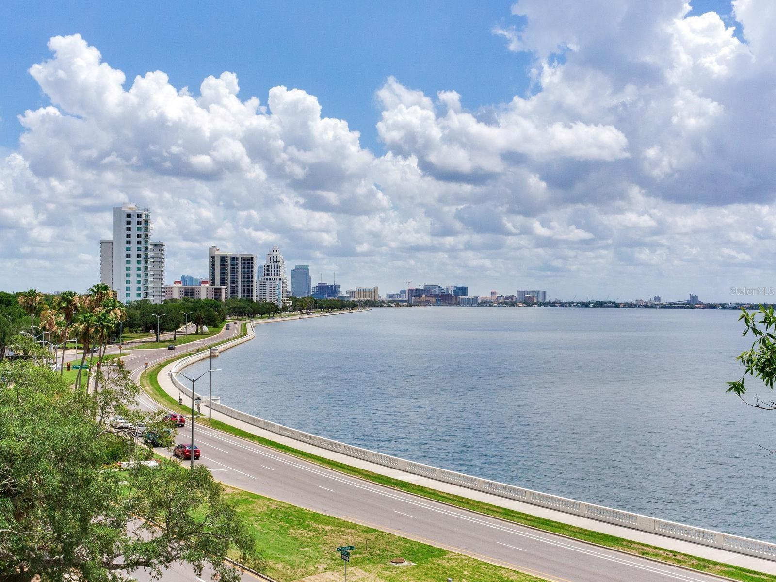 3015 BAY OAKS CONDOMINIUM - Residential