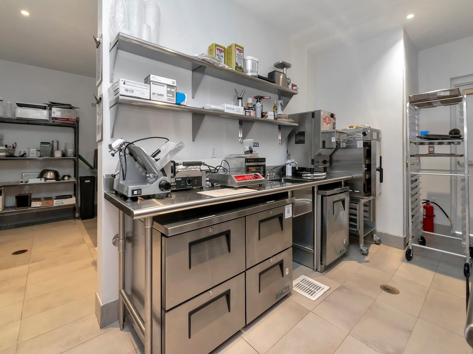 3015 BAY OAKS CONDOMINIUM - Residential