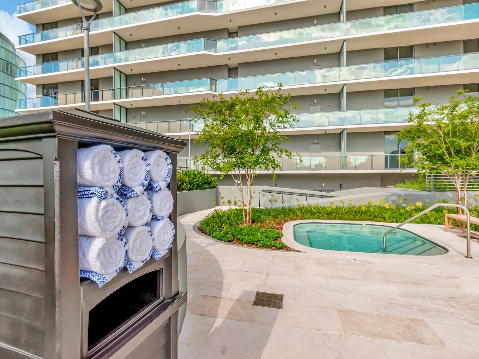 3015 BAY OAKS CONDOMINIUM - Residential