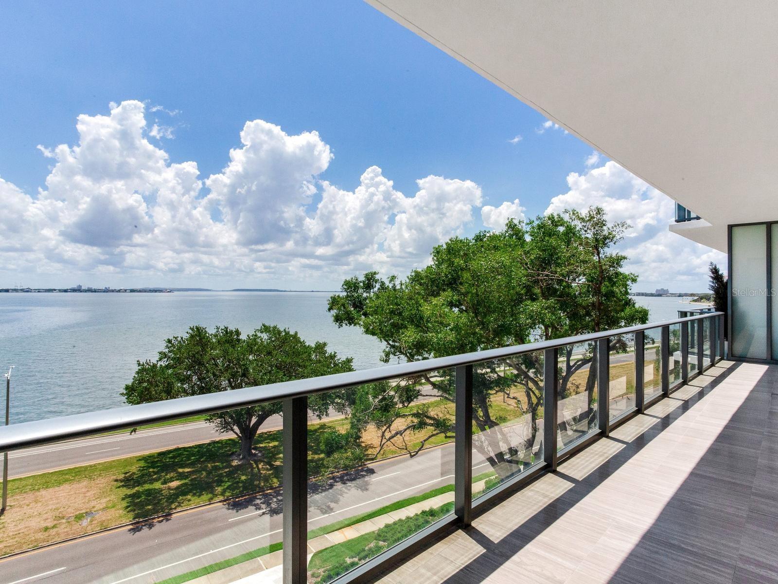 3015 BAY OAKS CONDOMINIUM - Residential