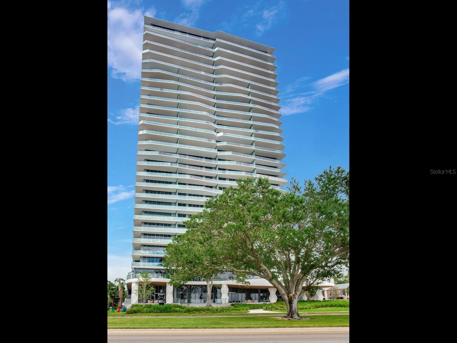 3015 BAY OAKS CONDOMINIUM - Residential