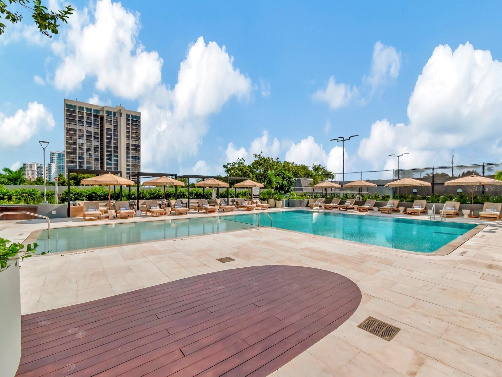 3015 BAY OAKS CONDOMINIUM - Residential