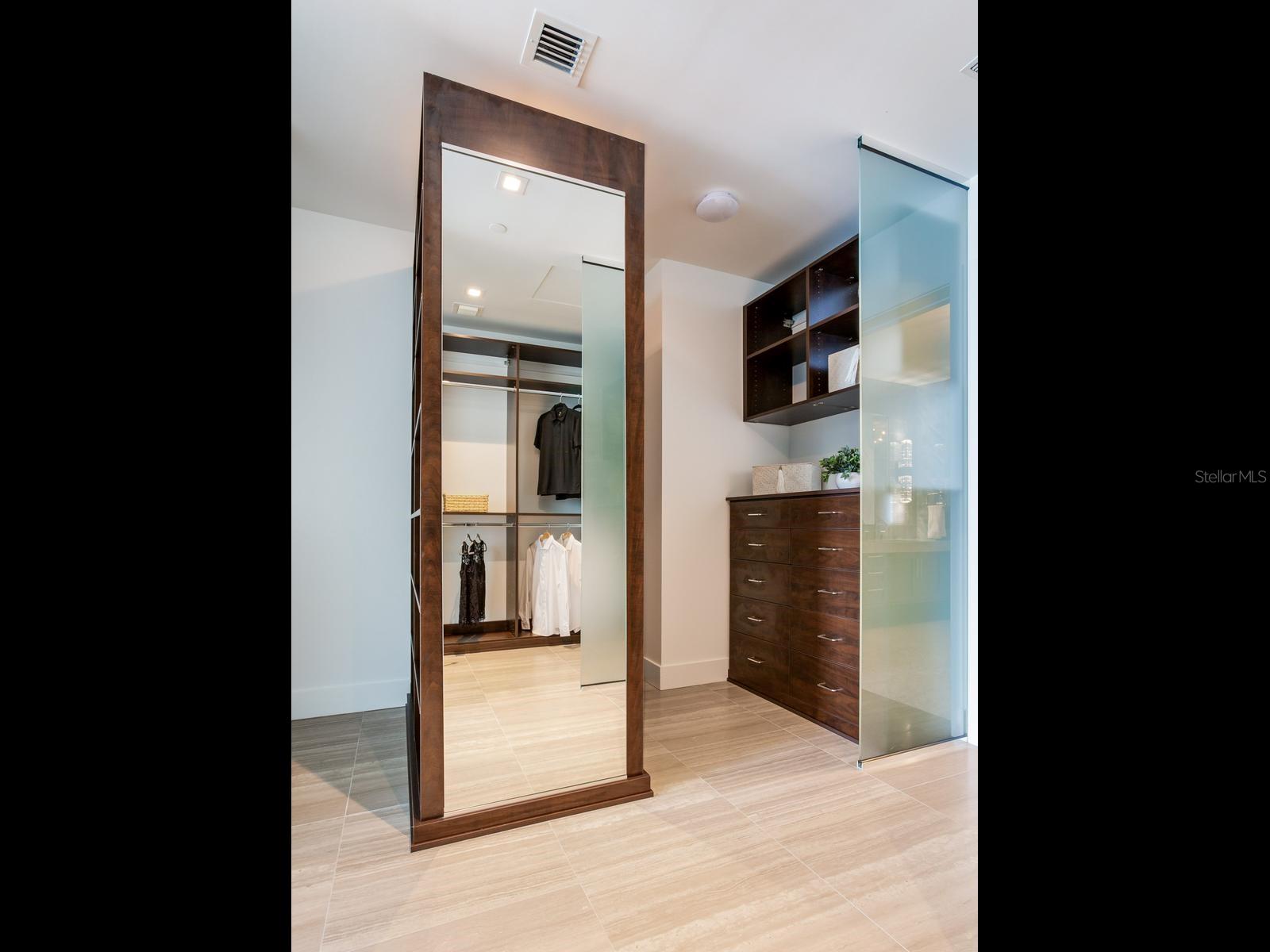 3015 BAY OAKS CONDOMINIUM - Residential