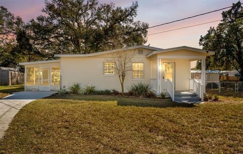 Photo of 745 Marion Place, Bartow, FL 33830 (MLS # L4958933)