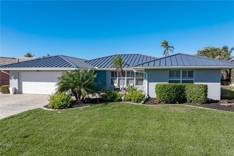 A home in PUNTA GORDA