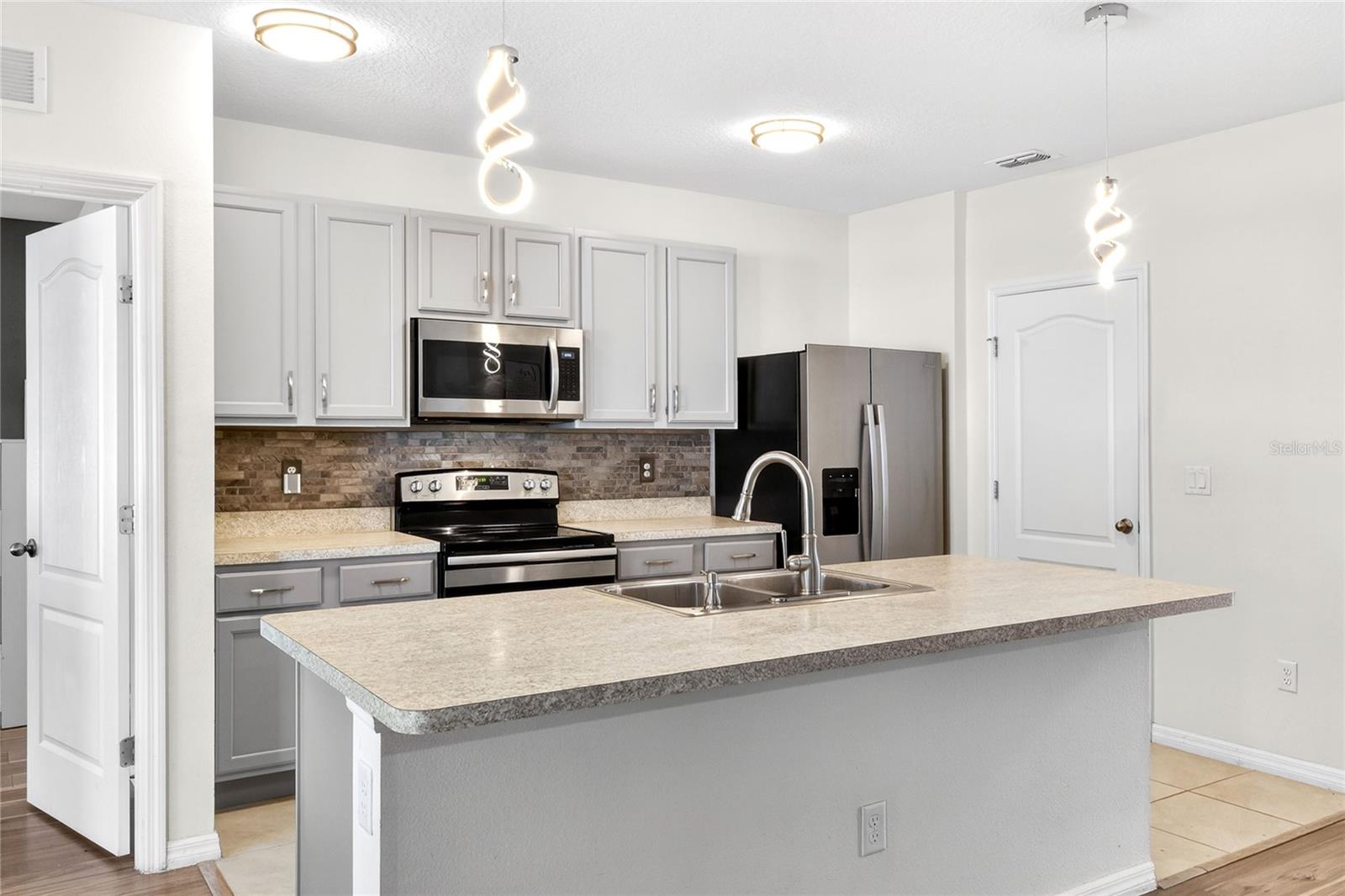 JACE LNDG - Residential