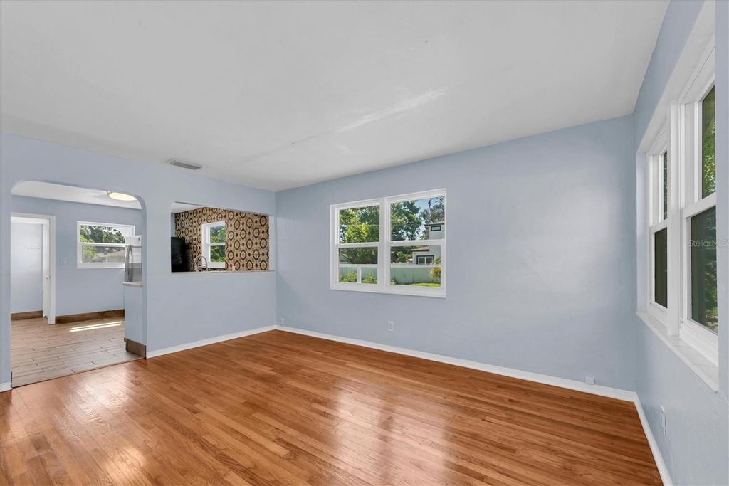 Photo of 1101 28th Street N, St Petersburg, FL 33713 (MLS # TB8420194)