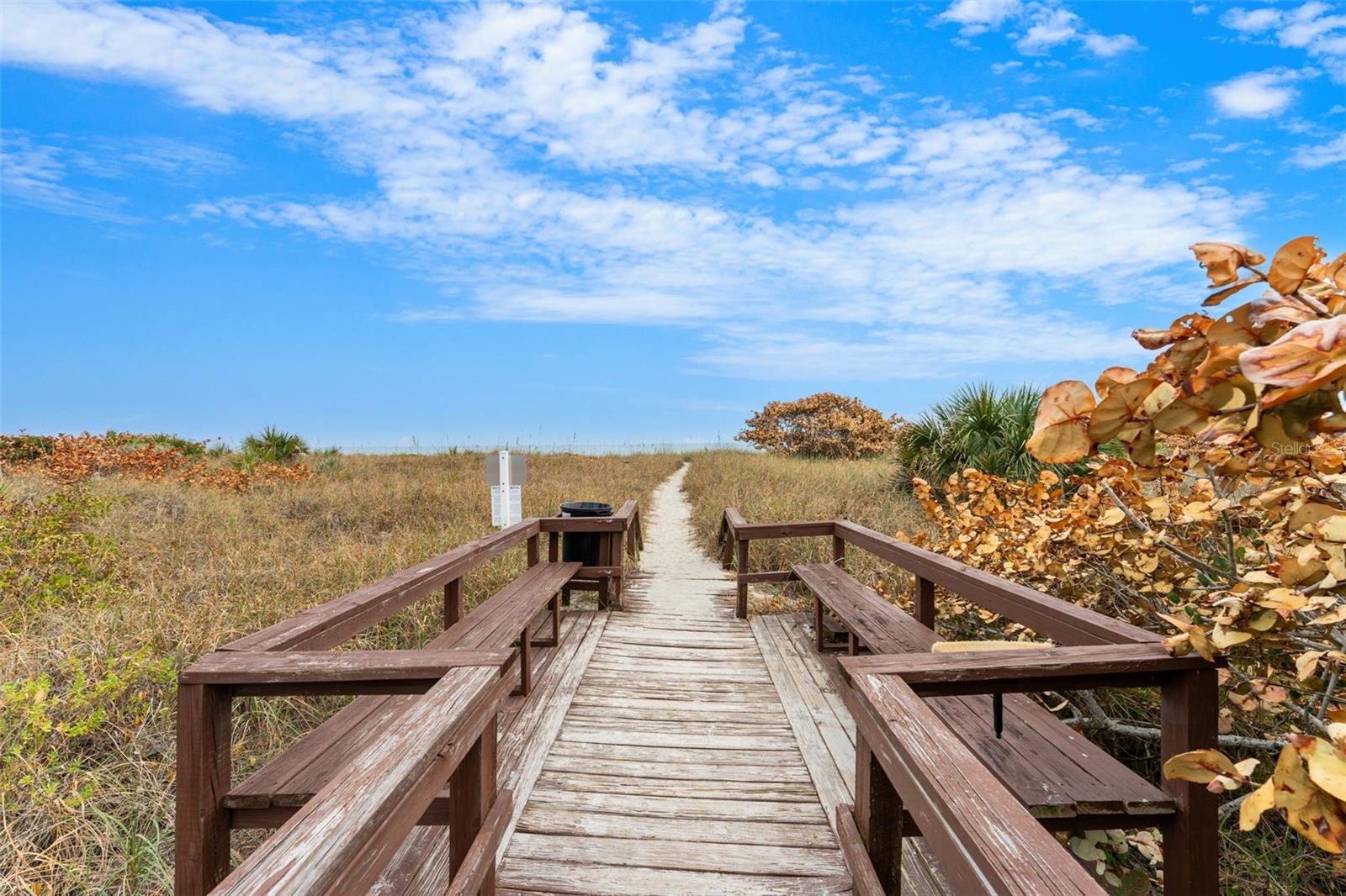 SATURN CONDO - Residential