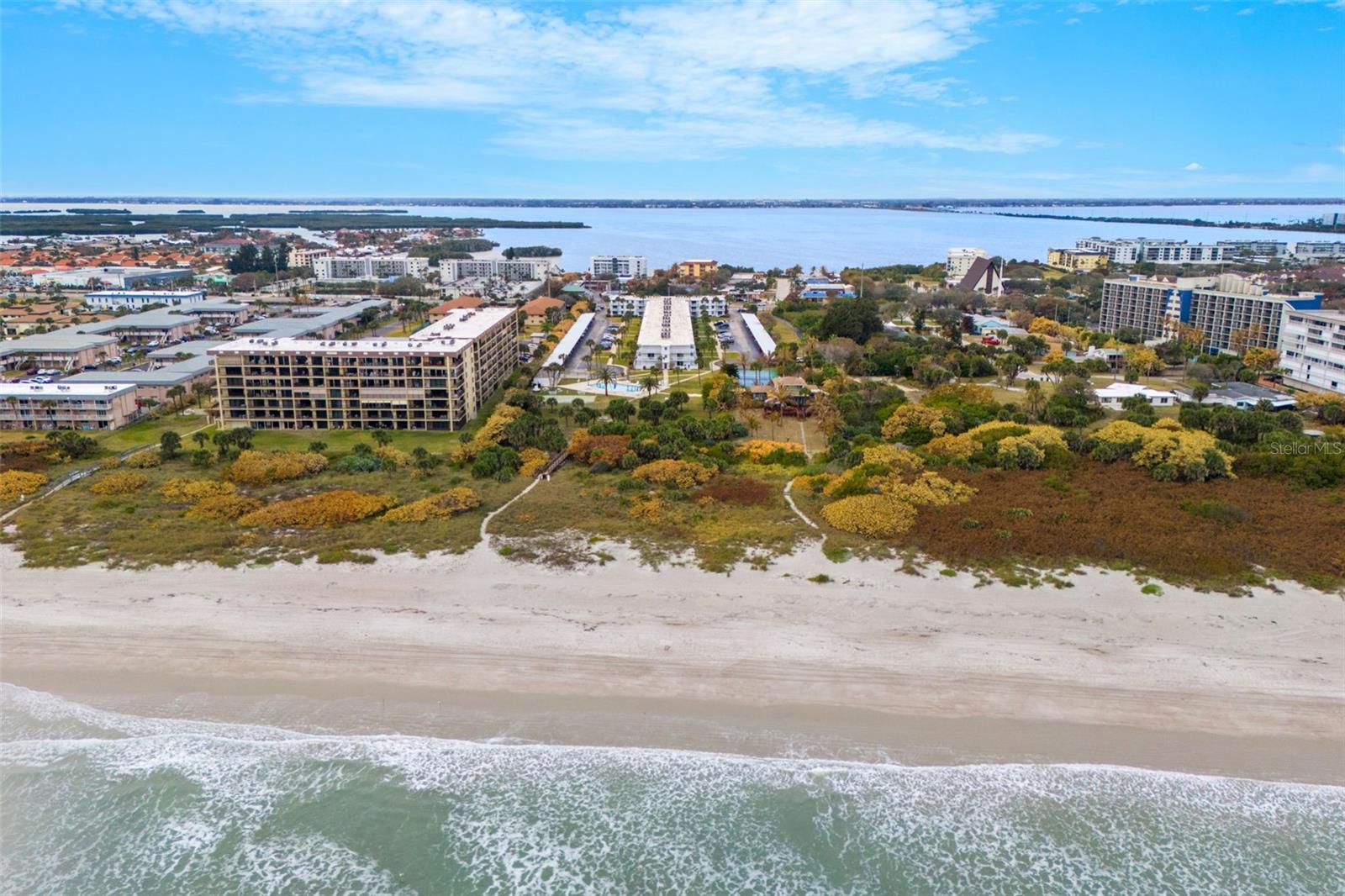 SATURN CONDO - Residential