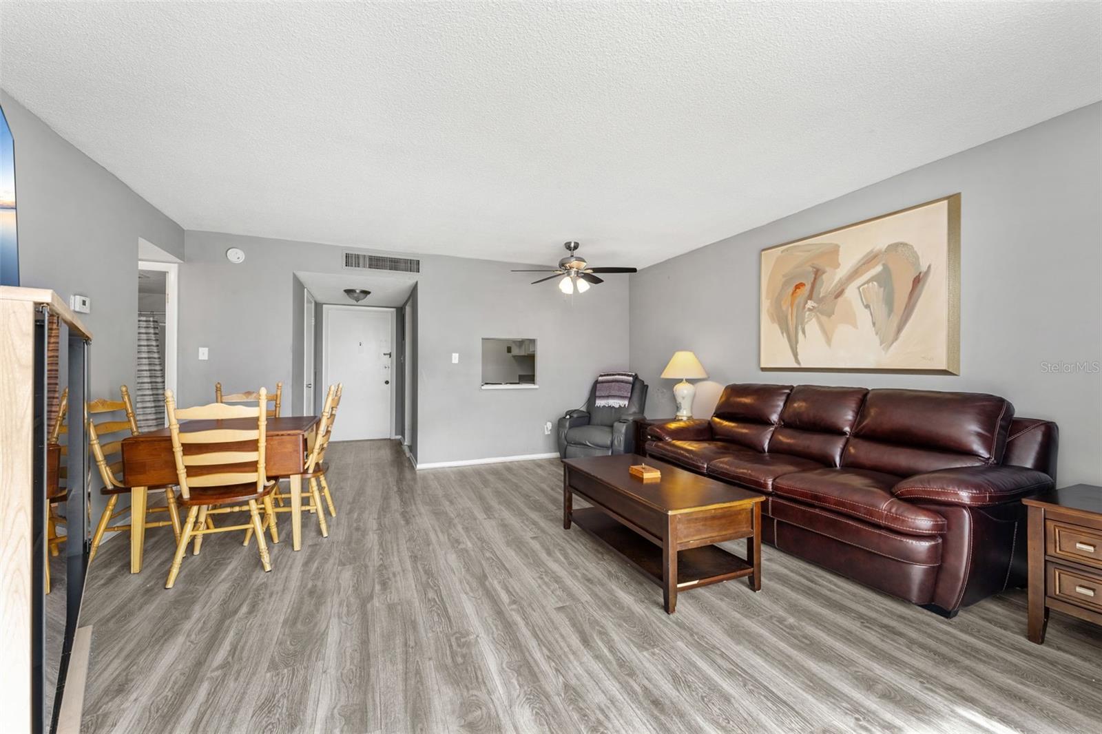 SATURN CONDO - Residential