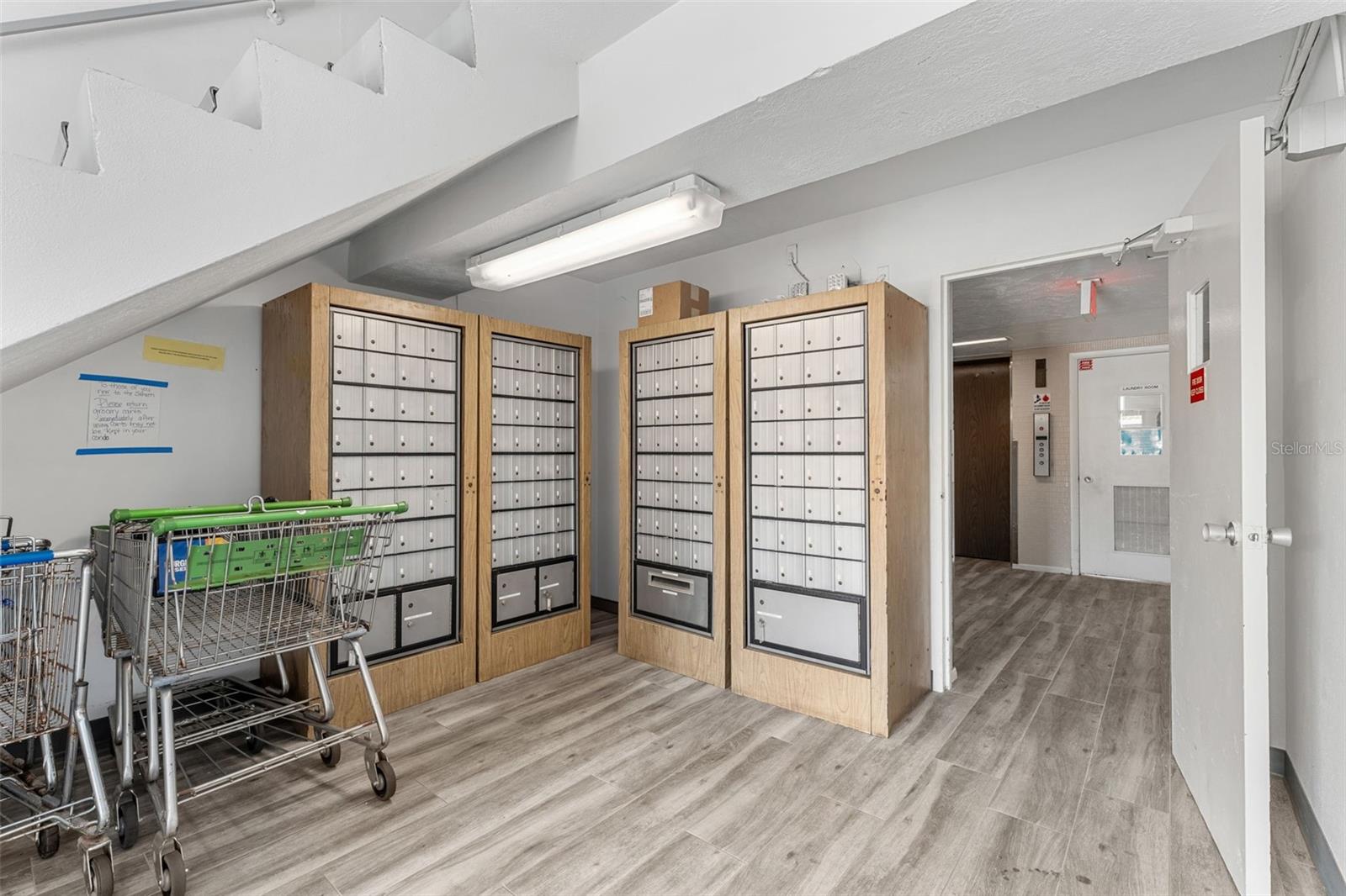 SATURN CONDO - Residential