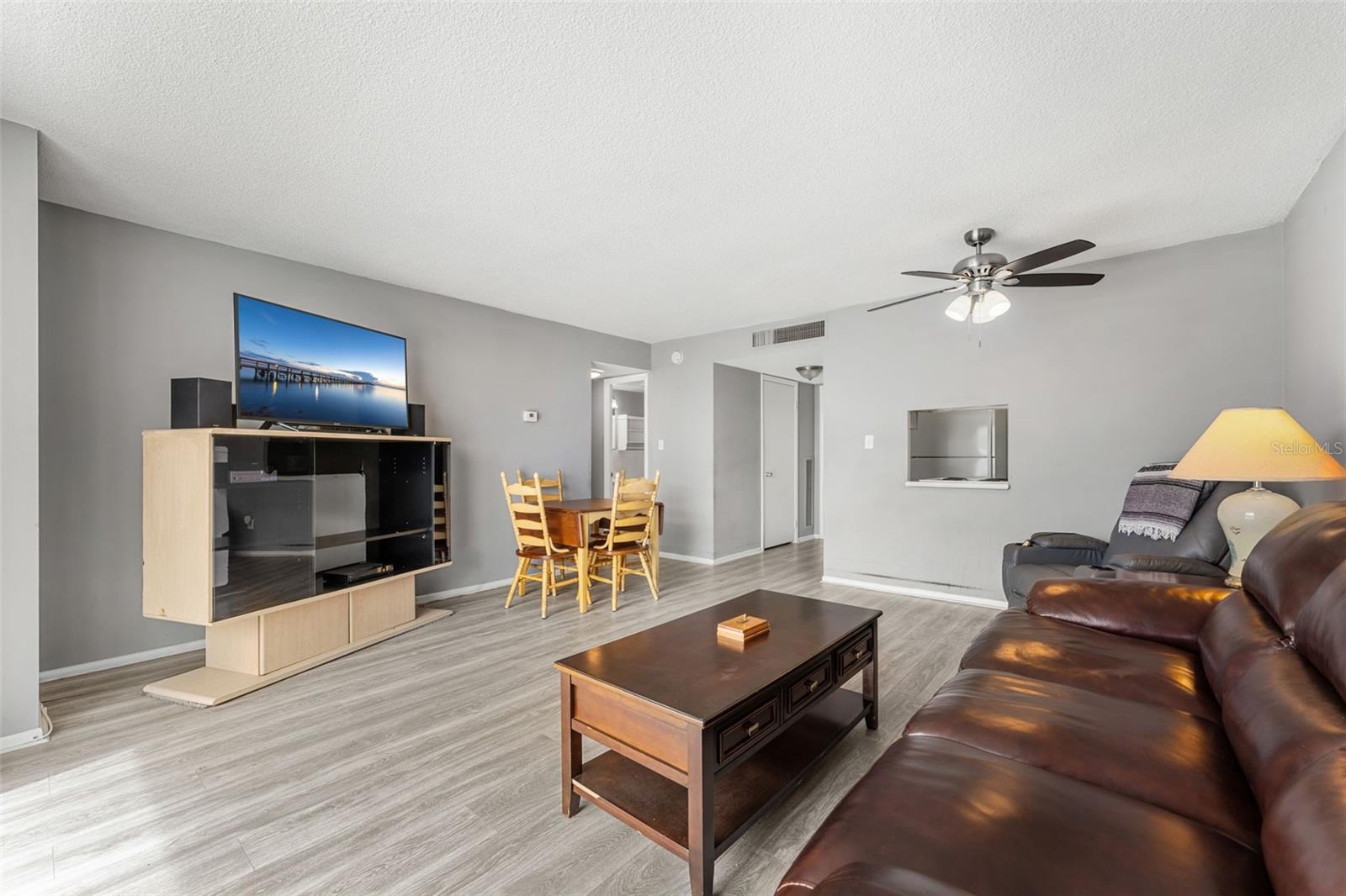 SATURN CONDO - Residential