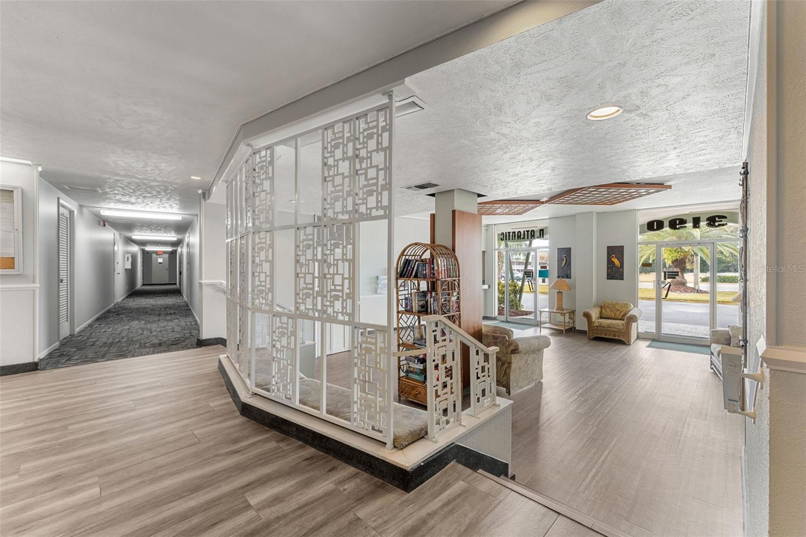 SATURN CONDO - Residential