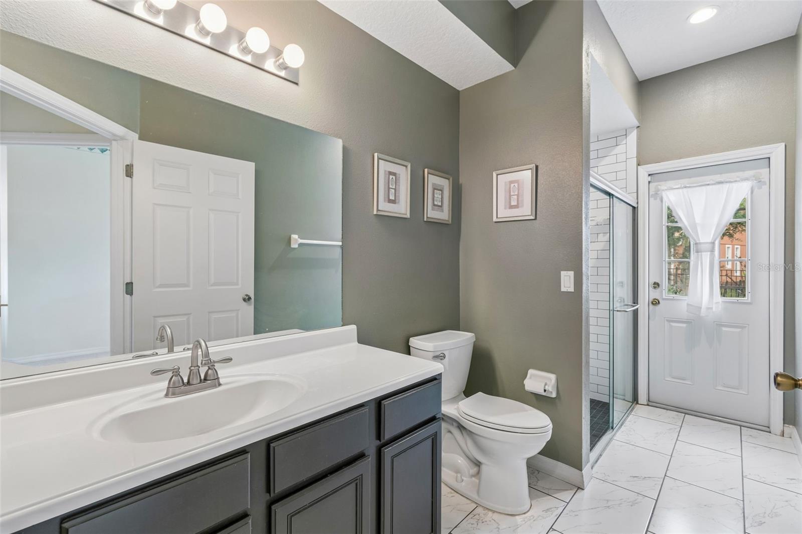 EMERALD FOREST - Residential