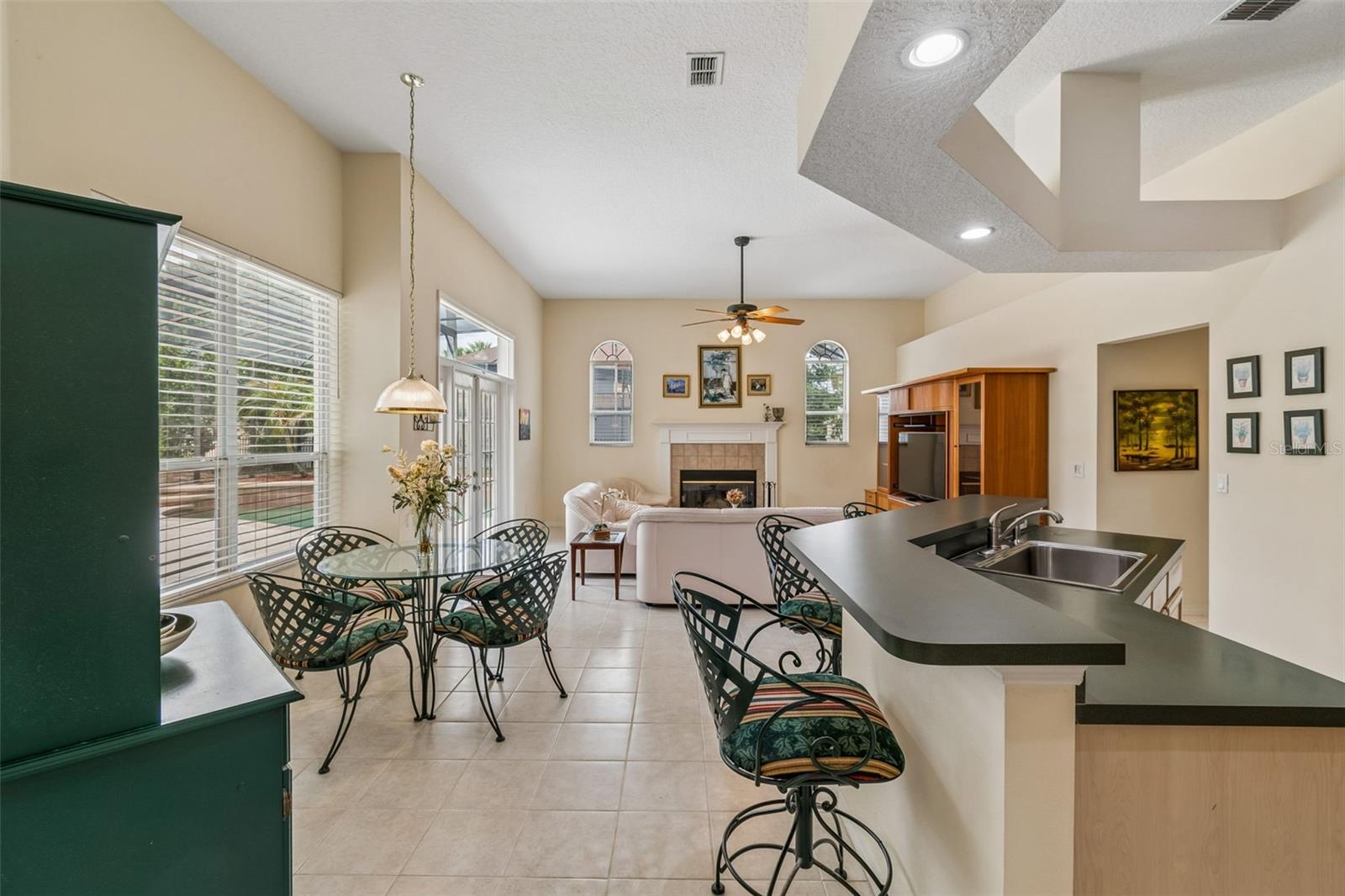 EMERALD FOREST - Residential