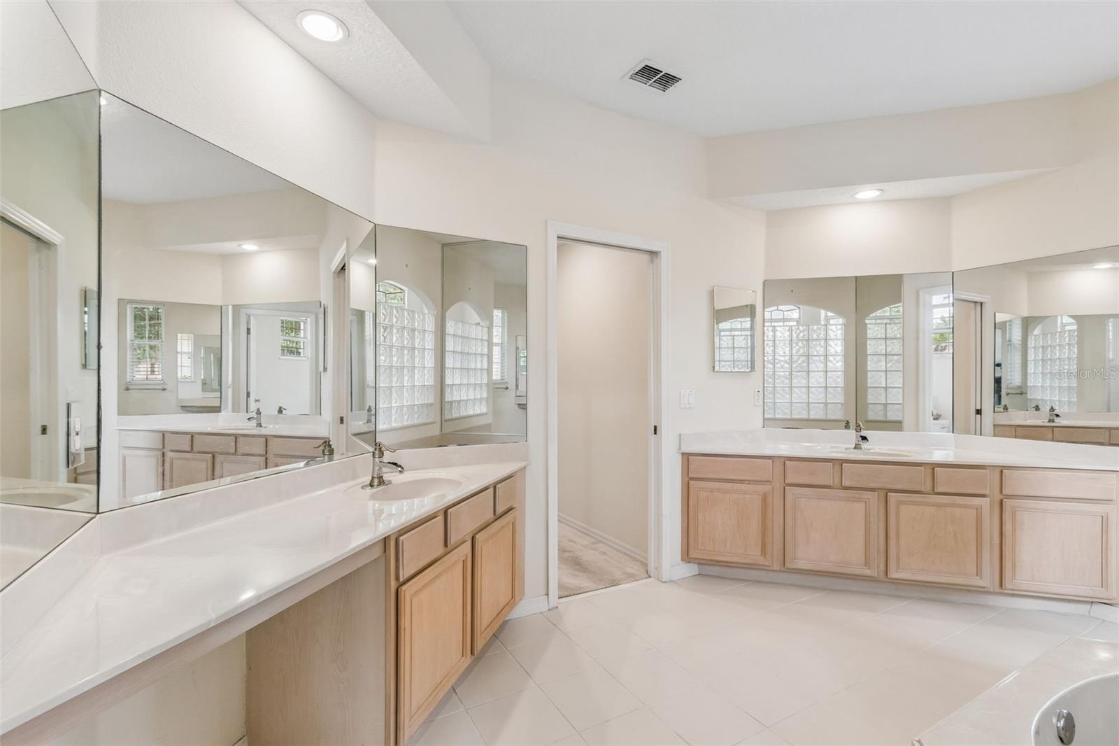 EMERALD FOREST - Residential