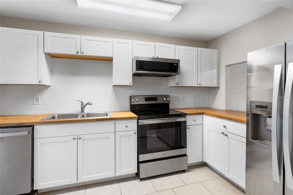 Photo of 715 SW 75 Street #104, Gainesville, FL 32607 (MLS # GC534447)