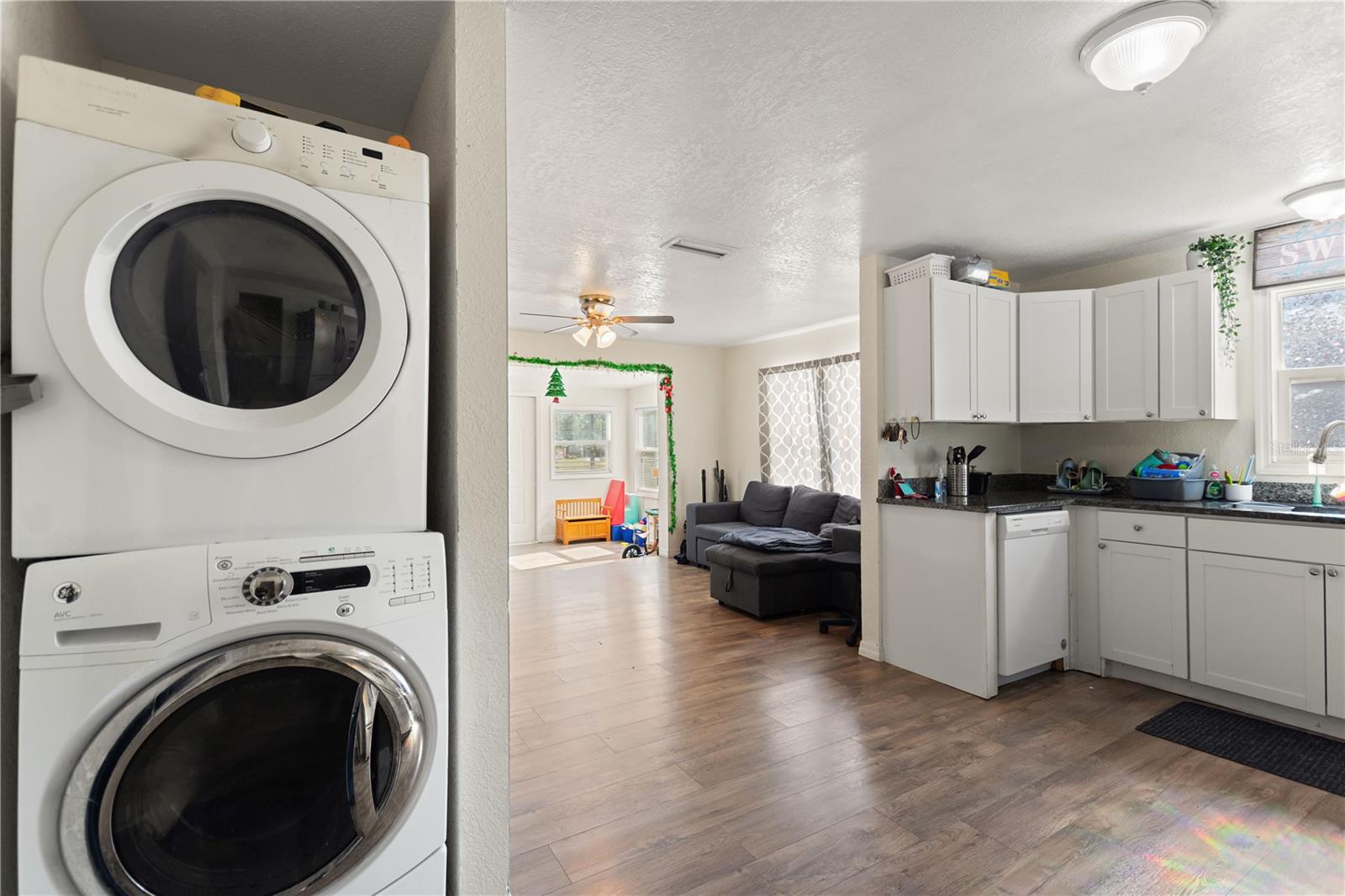 LENA VISTA SUB - Residential