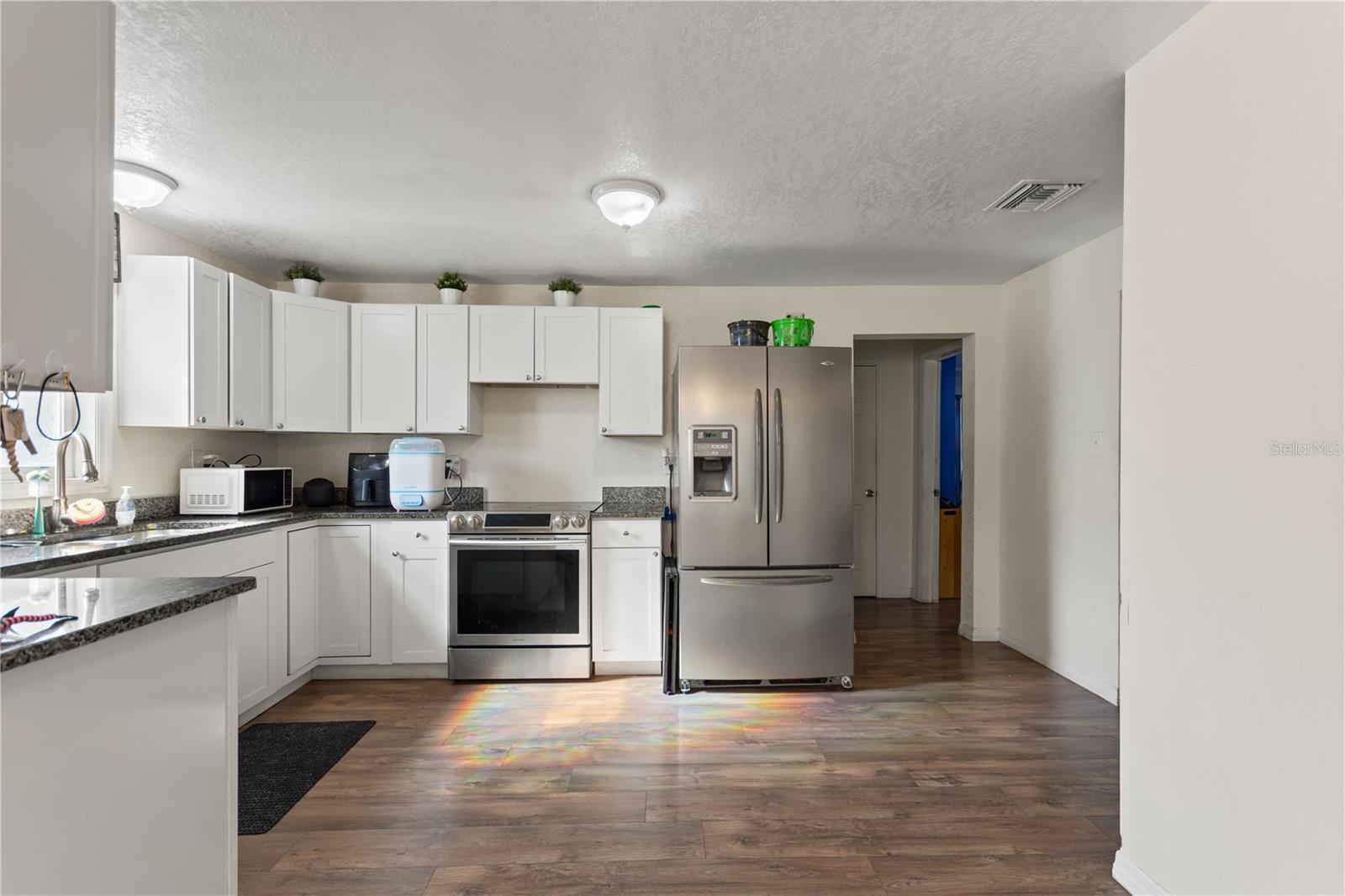 LENA VISTA SUB - Residential