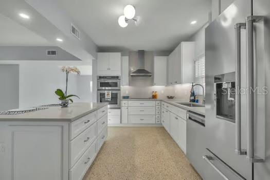 MEDALLION ESTATES - Residential