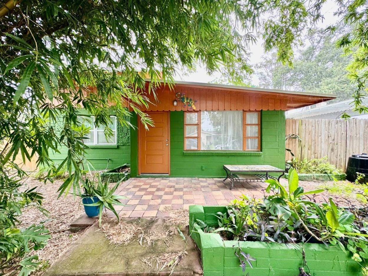 WILSON HEIGHTS - Residential Lease
