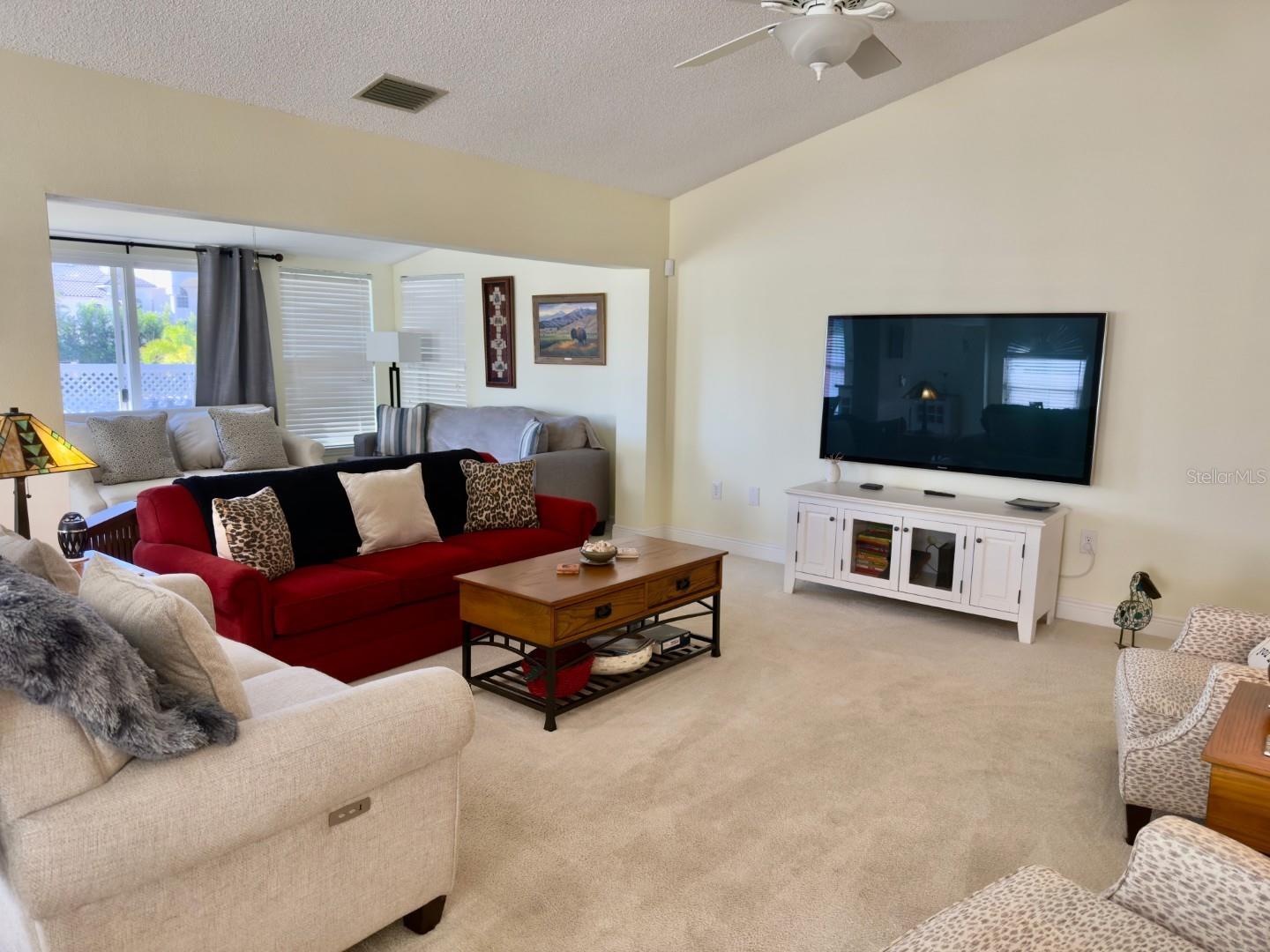 PALM COURT - Residential