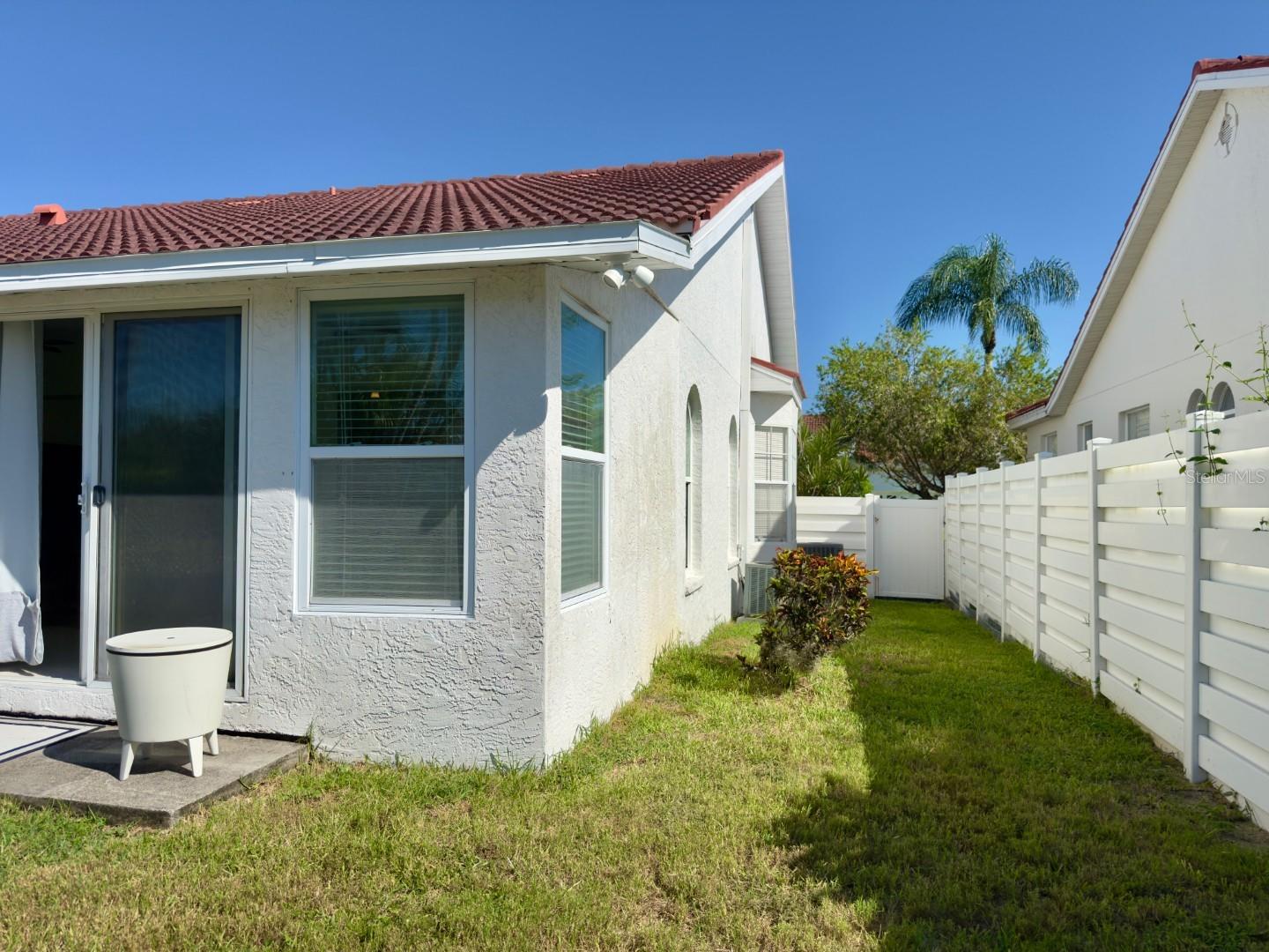 PALM COURT - Residential