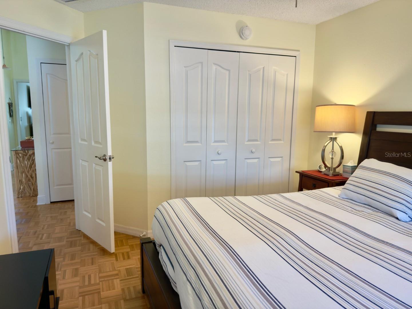 PALM COURT - Residential