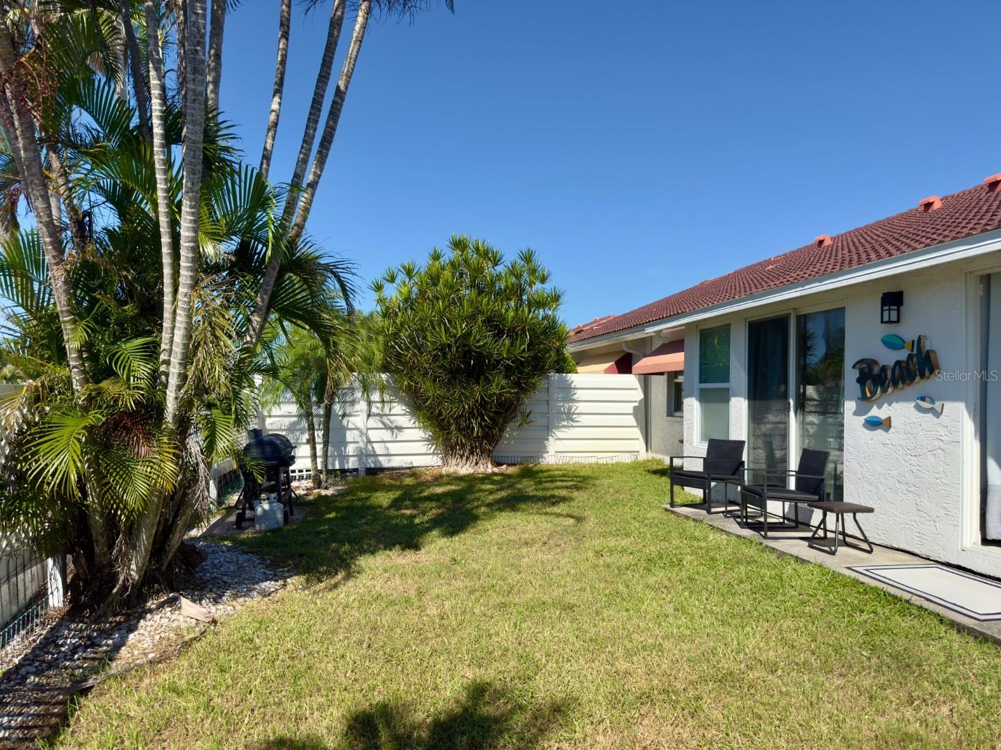 PALM COURT - Residential